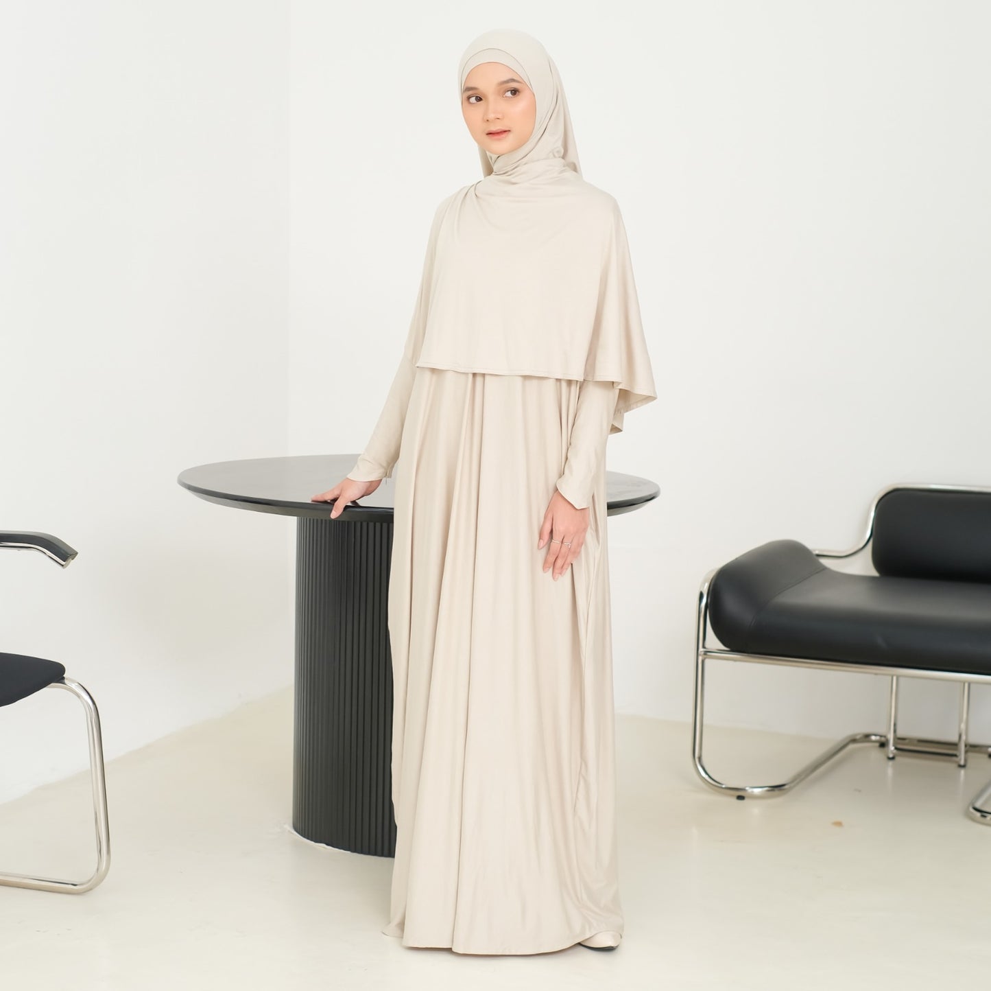 Marwa Rayon Abaya Vanilla (Size L-XL)