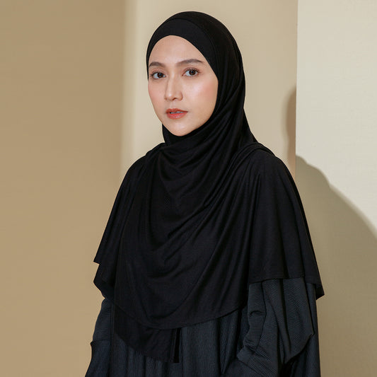 Sauda Instan in Black (Size S-M)