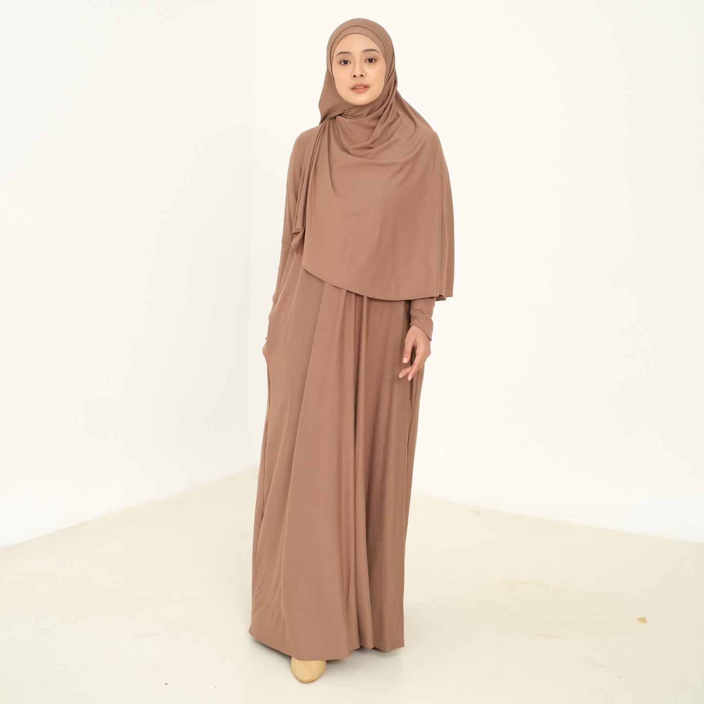 Marwa Rayon Abaya Hazelnut (Size L-XL)